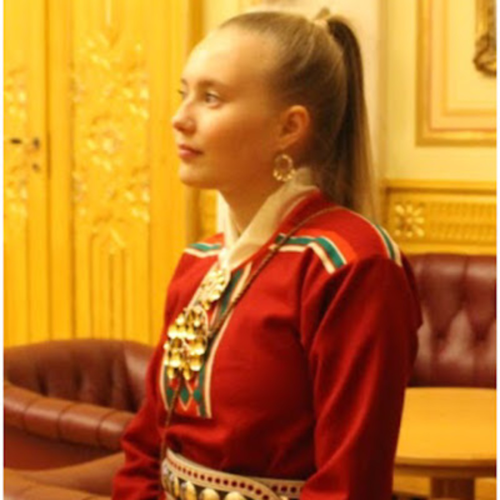 Meet your Posher, Maien gaup